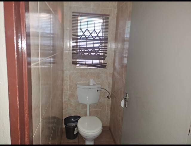 3 BEDROOM HOUSE FOR SALE IN BOITEKONG